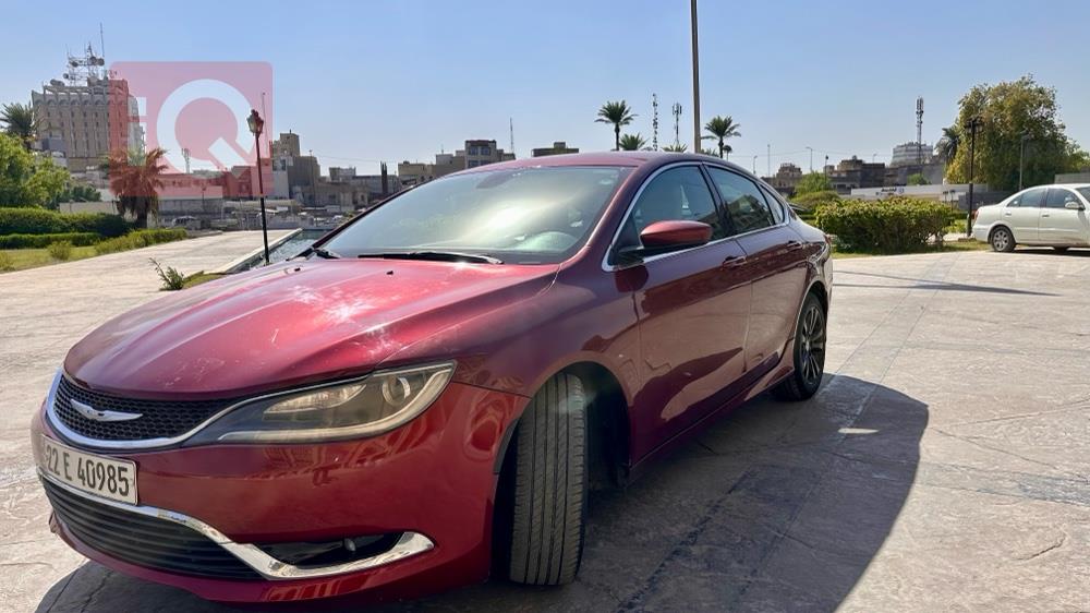 Chrysler 200